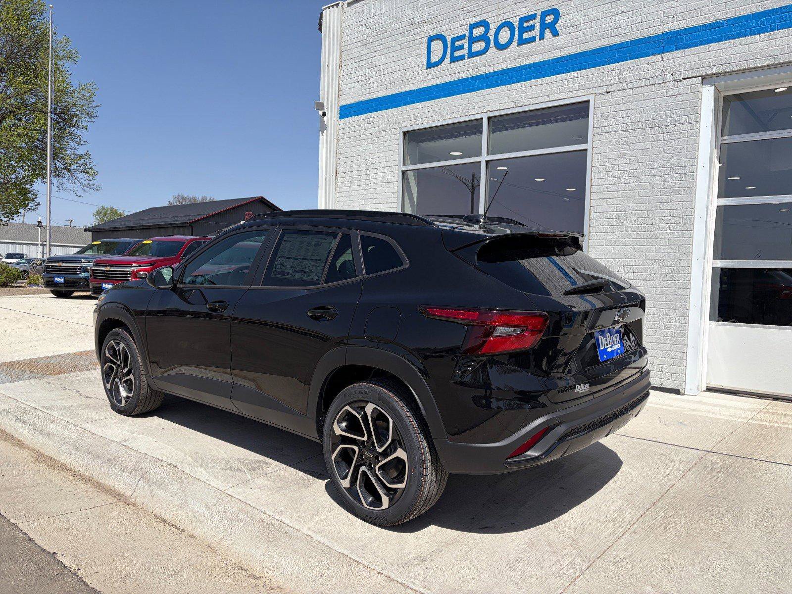 New 2026 Chevrolet Trax RS w/ Driver Confidence Package FWD image 3