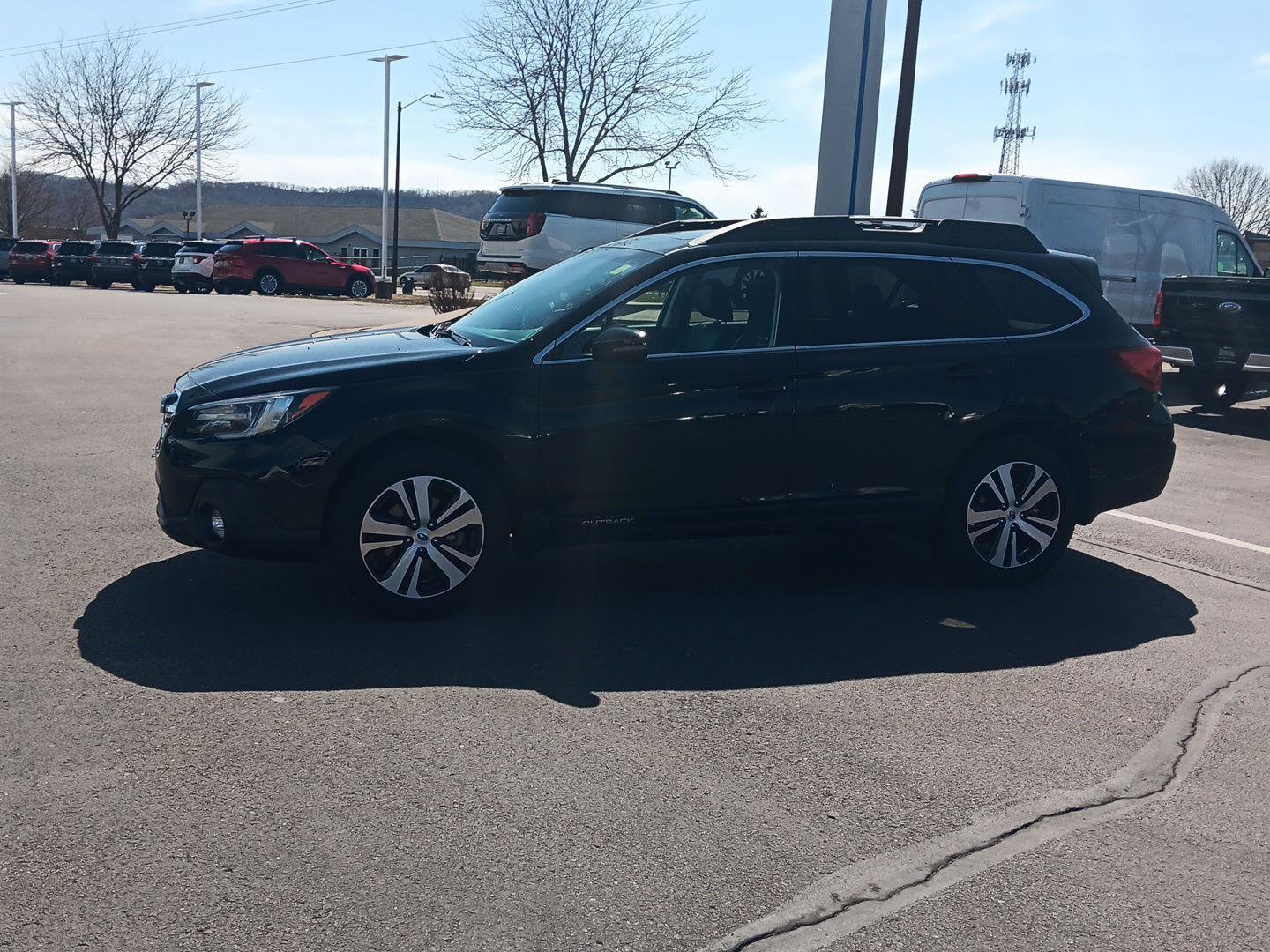 Used 2019 Subaru Outback 2.5i Limited w/ Popular Package #2 image 9