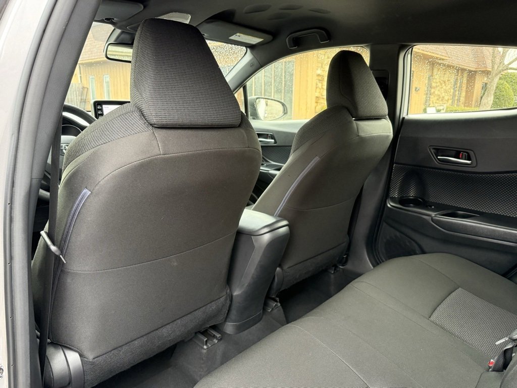 Used 2019 Toyota C-HR LE image 16