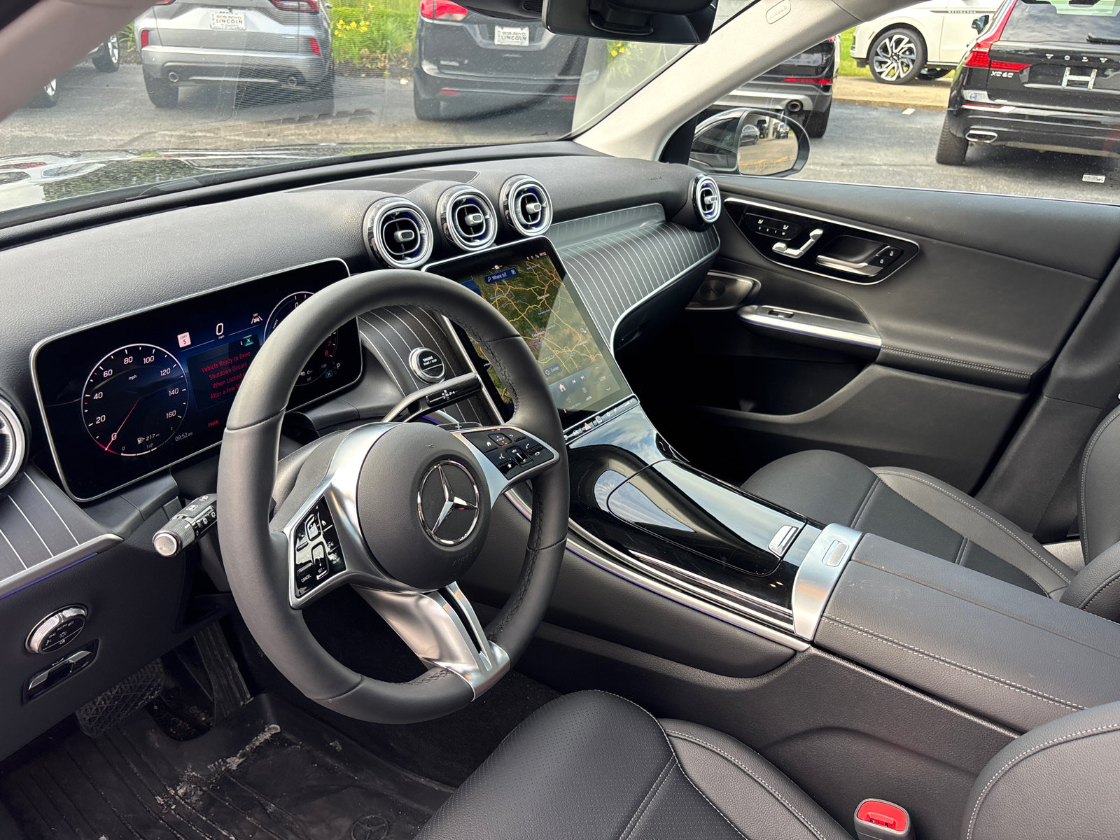 Used 2025 Mercedes-Benz GLC 350e 4MATIC image 22