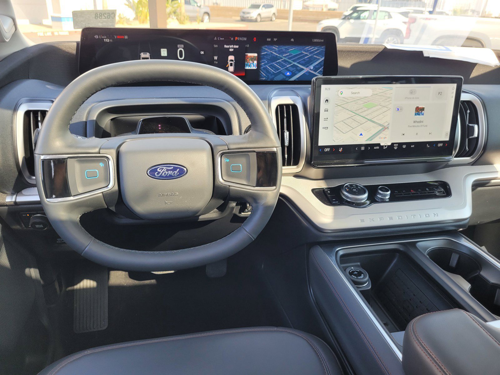 Used 2025 Ford Expedition Active AWD/4WD image 19