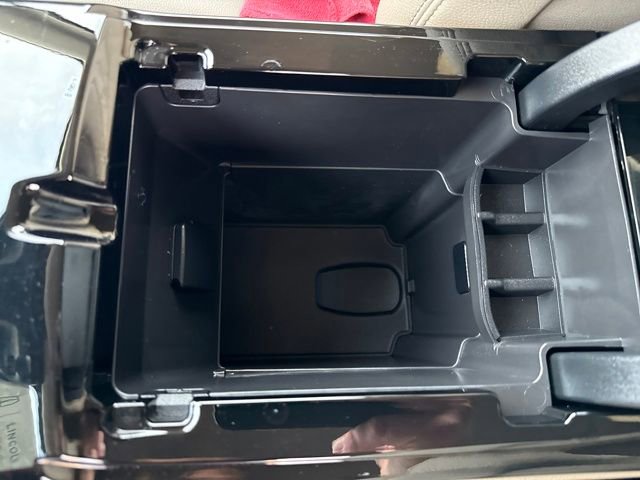 Certified 2023 Lincoln Nautilus AWD w/ Premium Package image 29