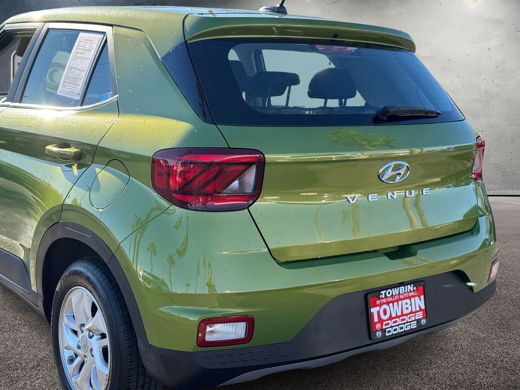 Used 2024 Hyundai Venue SE image 5