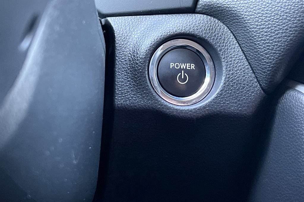Certified 2025 Toyota RAV4 XLE AWD/4WD image 24