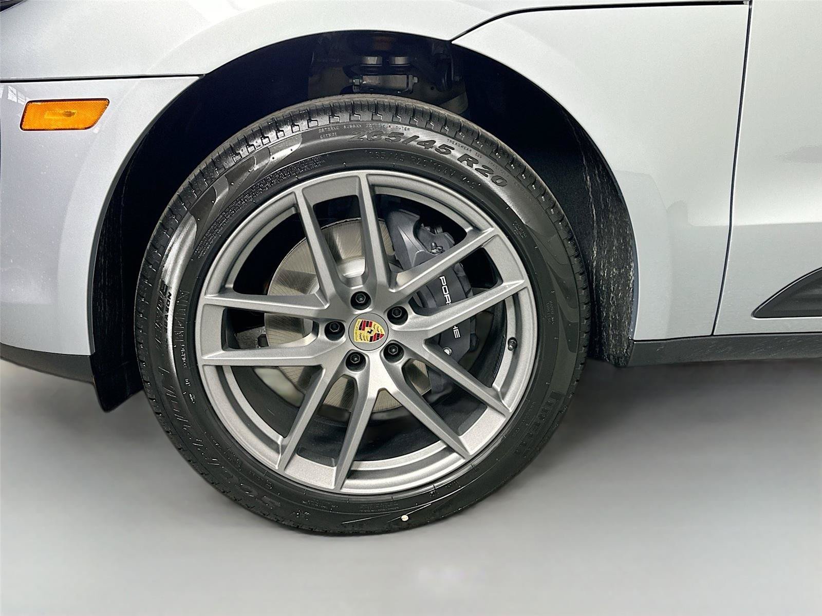 Certified 2026 Porsche Macan Turbo AWD/4WD image 11