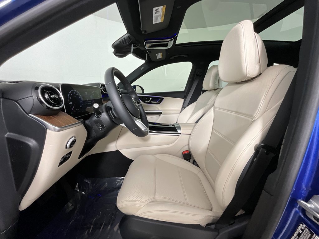 Used 2024 Mercedes-Benz GLC 300 4MATIC image 16