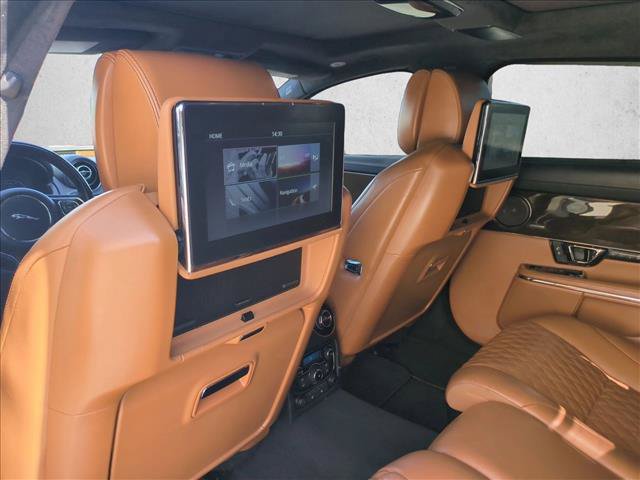 Used 2016 Jaguar XJ L Supercharged RWD image 18