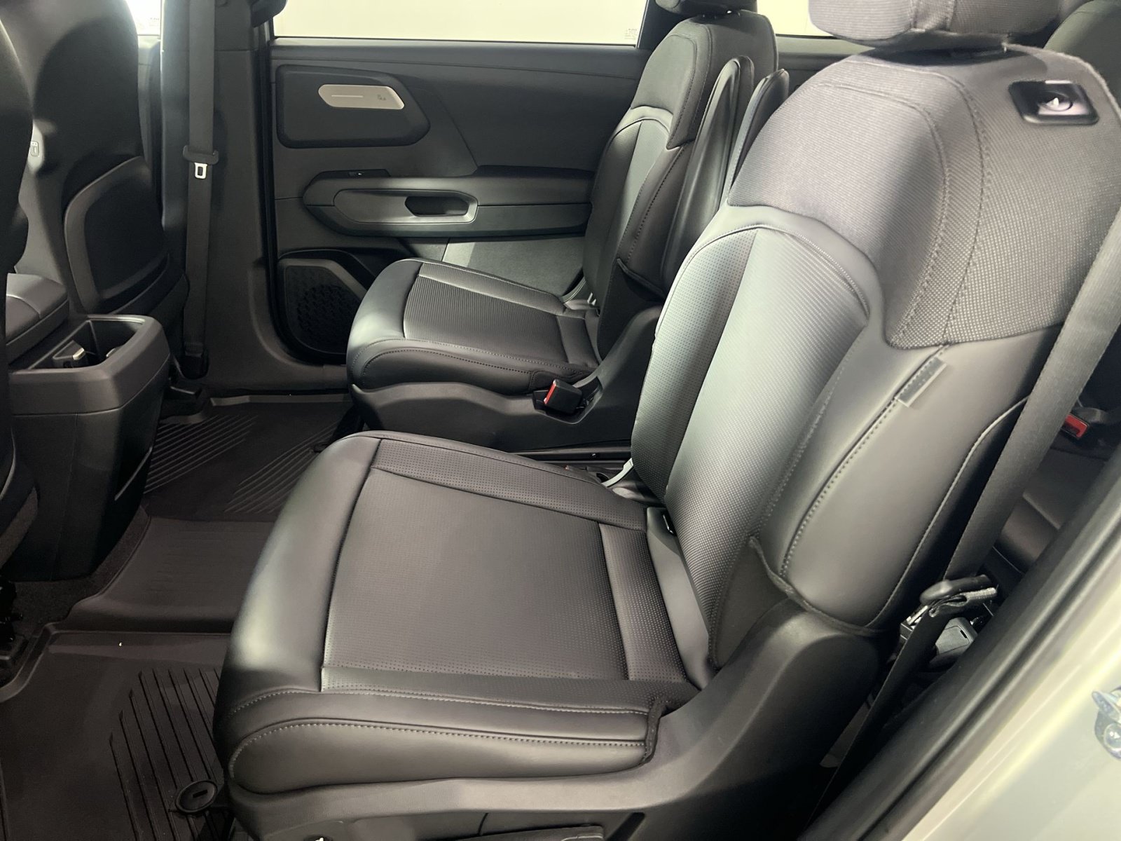 Used 2027 Kia Telluride S FWD image 25