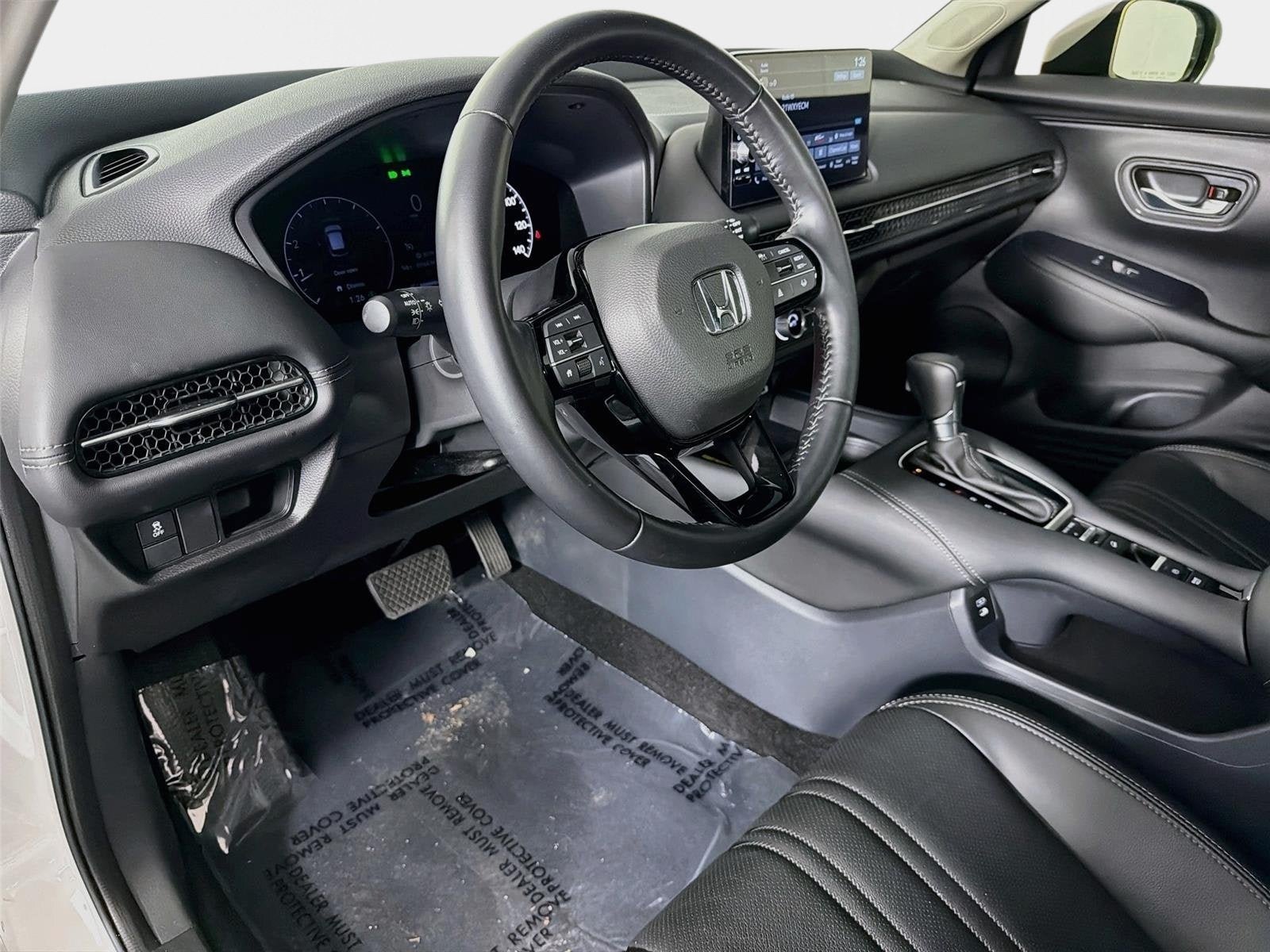 Used 2025 Honda HR-V EX-L image 10