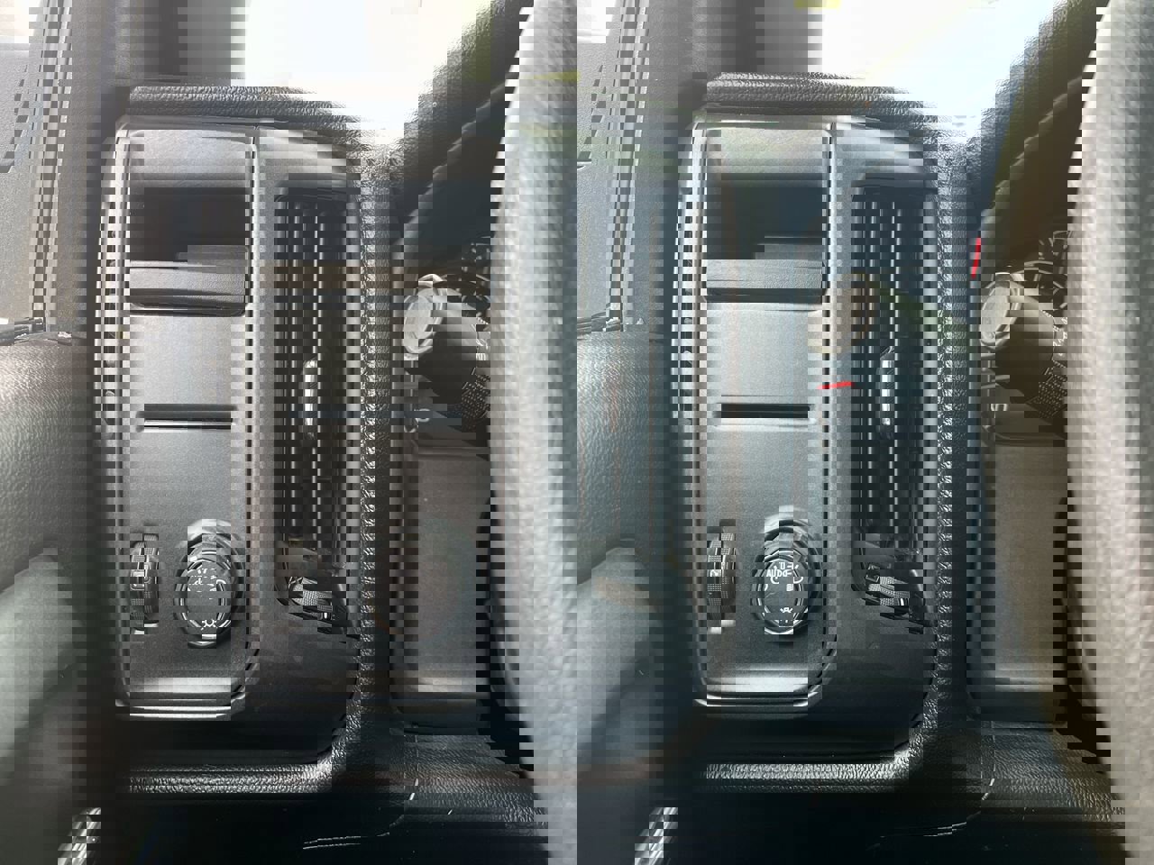 Used 2017 GMC Sierra 1500 2WD Regular Cab image 28