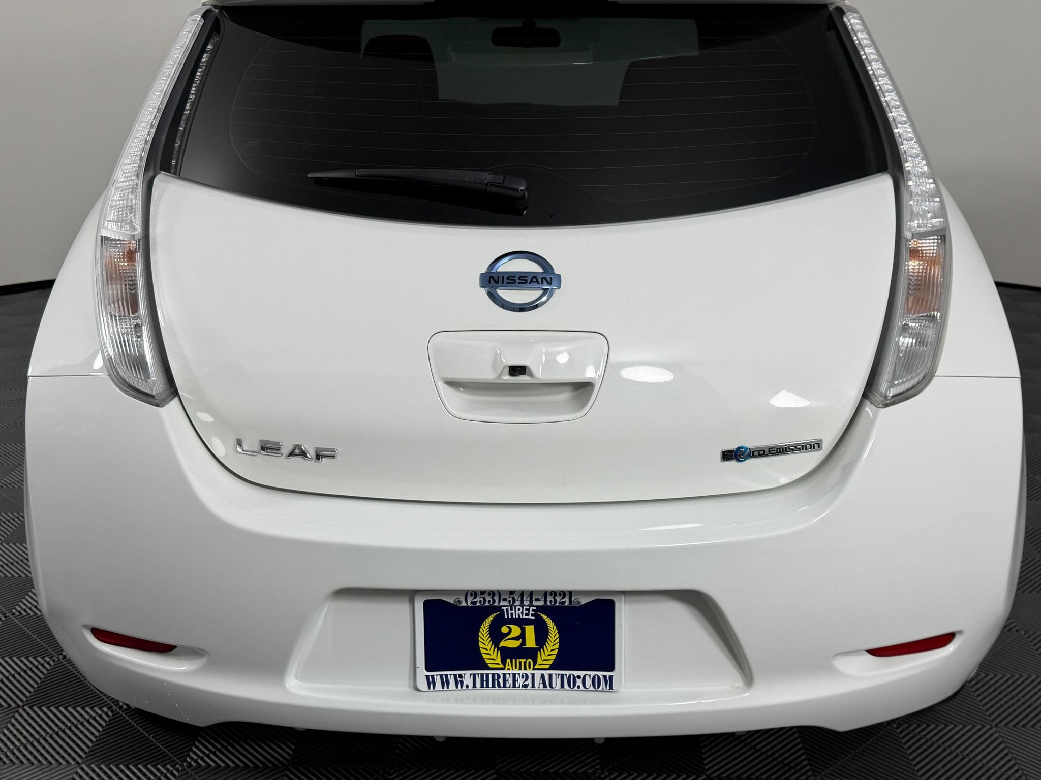 Used 2017 Nissan Leaf S FWD image 9