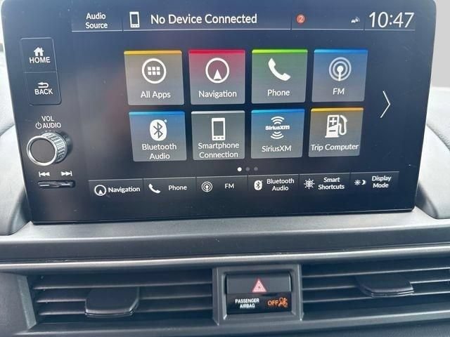 Certified 2025 Honda Pilot Touring image 12