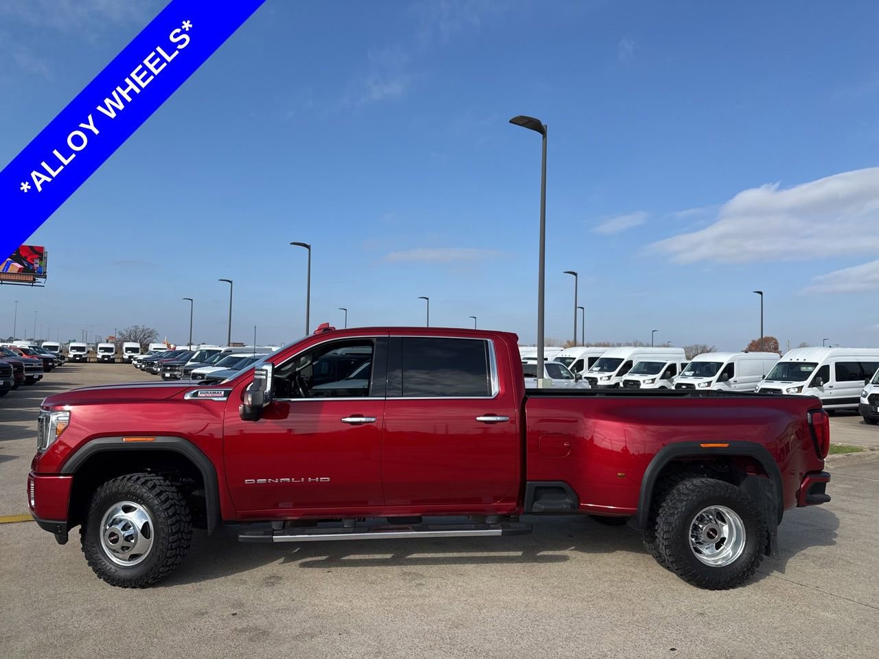 Used 2022 GMC Sierra 3500 Denali w/ Denali Ultimate Package image 3