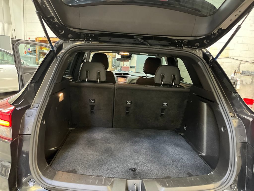 Used 2022 Chevrolet TrailBlazer RS AWD/4WD image 26