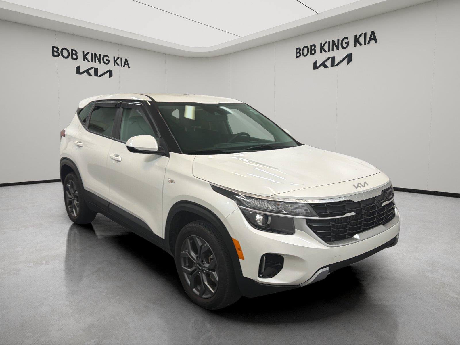 Used 2024 Kia Seltos LX AWD/4WD image 7
