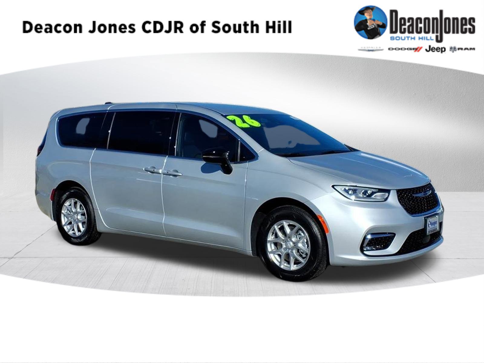 New 2026 Chrysler Pacifica Select image 1