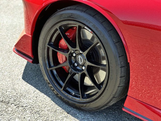 Used 2025 Nissan Z NISMO w/ Floor Mat Package RWD image 10
