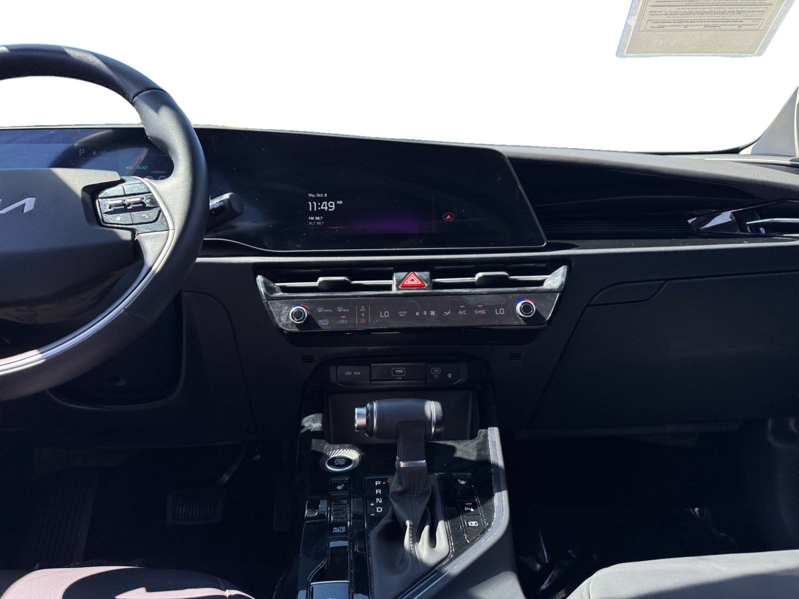 Used 2023 Kia Niro EX FWD image 11