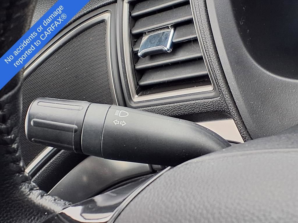 Used 2019 Ford Explorer XLT image 21