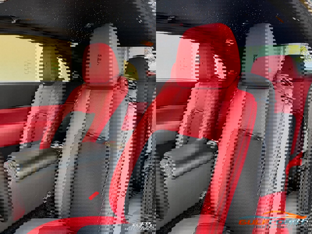 Used 2018 Rolls-Royce Wraith image 21