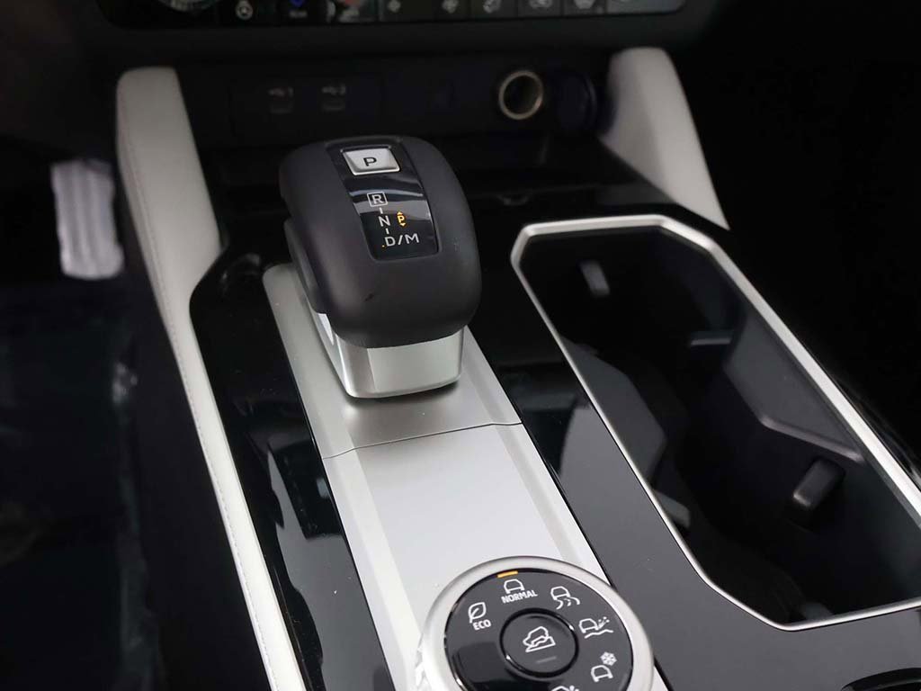 New 2025 Mitsubishi Outlander AWD image 53