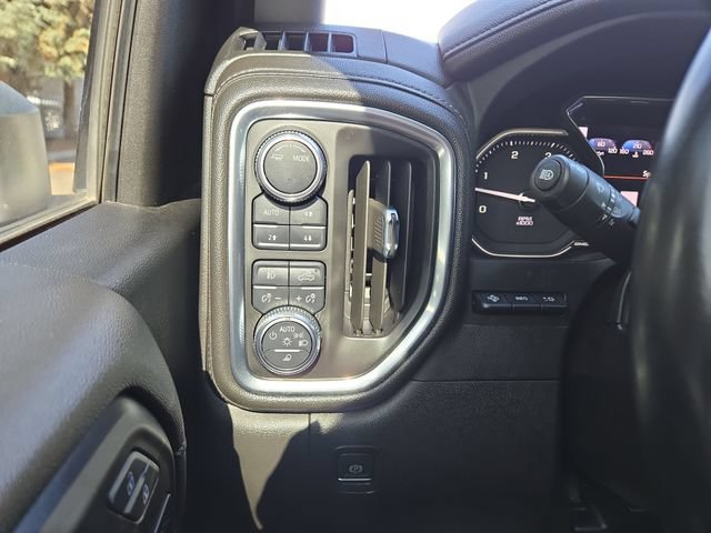 Used 2023 GMC Sierra 3500 Denali w/ Denali Ultimate Package AWD/4WD image 21