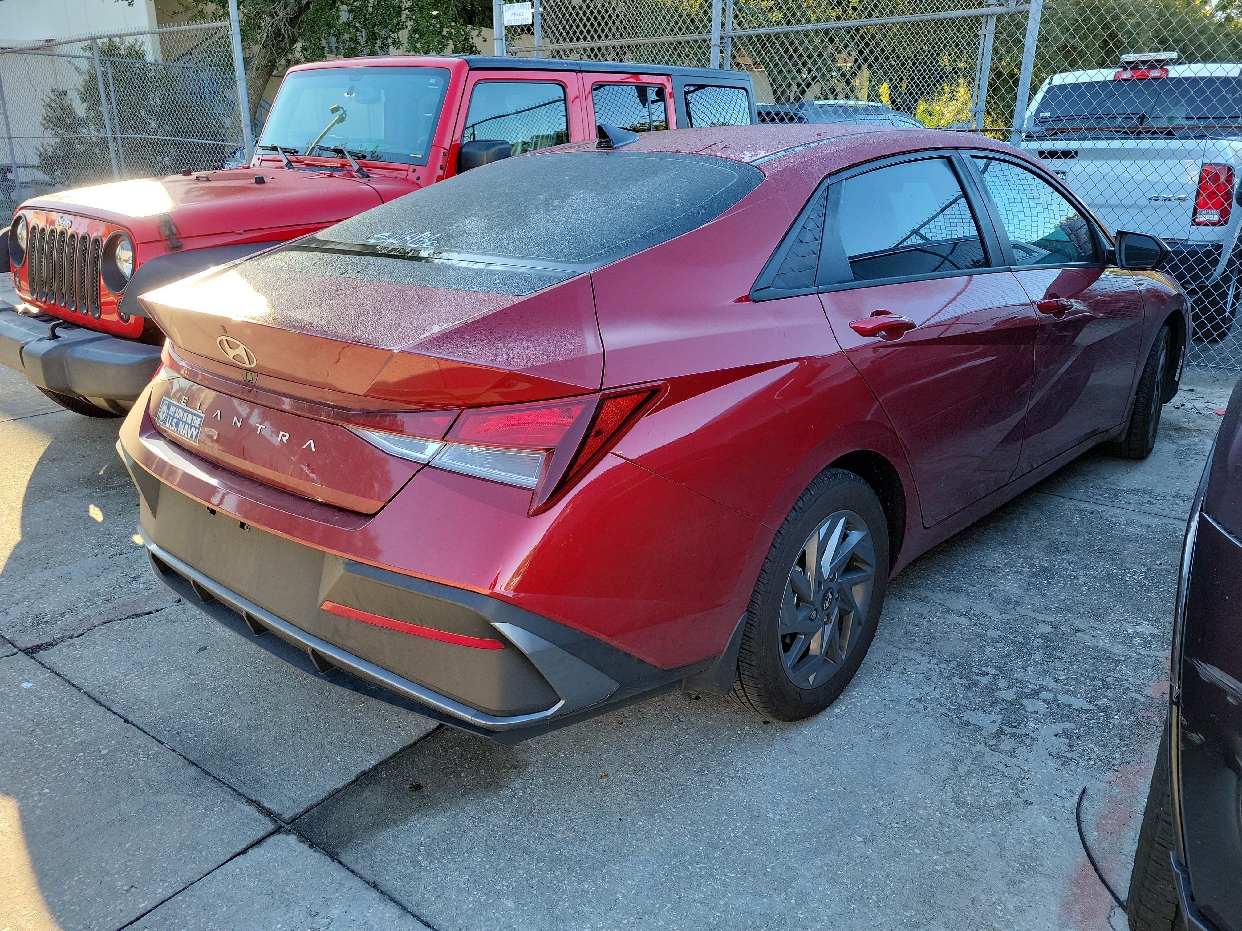 Used 2024 Hyundai Elantra SEL FWD image 3