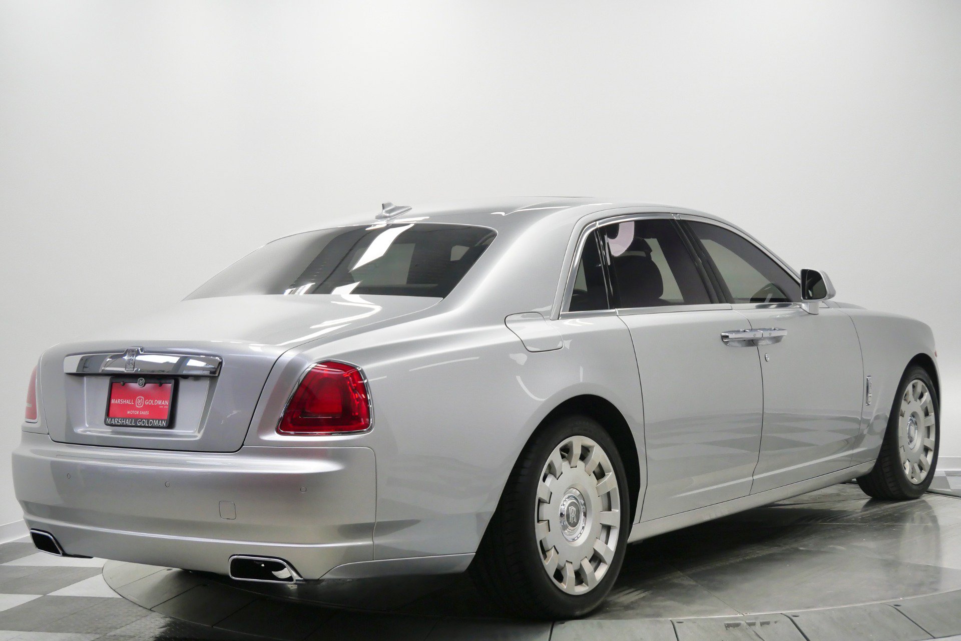 Used 2013 Rolls-Royce Ghost RWD image 9