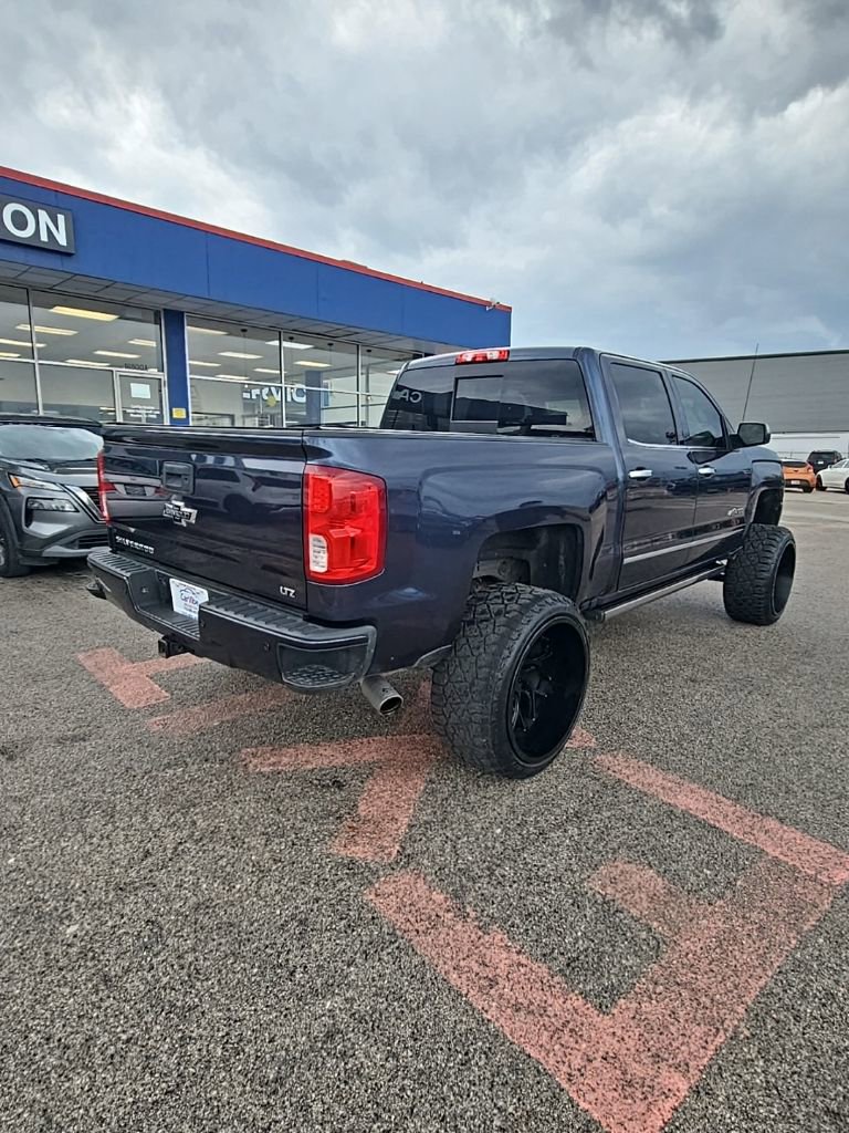 Used 2018 Chevrolet Silverado 1500 LTZ Z71 w/ Centennial Edition AWD/4WD image 6