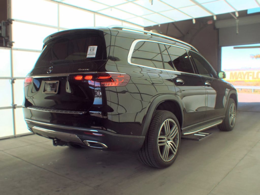 Used 2024 Mercedes-Benz GLS 450 4MATIC image 4