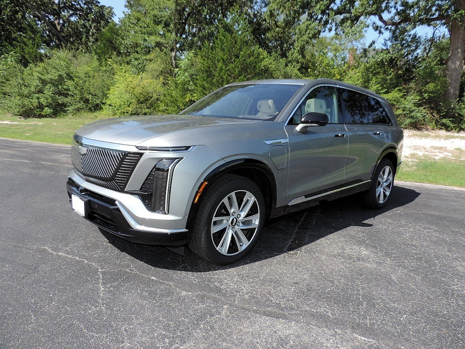 New 2027 Cadillac Vistiq Luxury AWD/4WD image 1