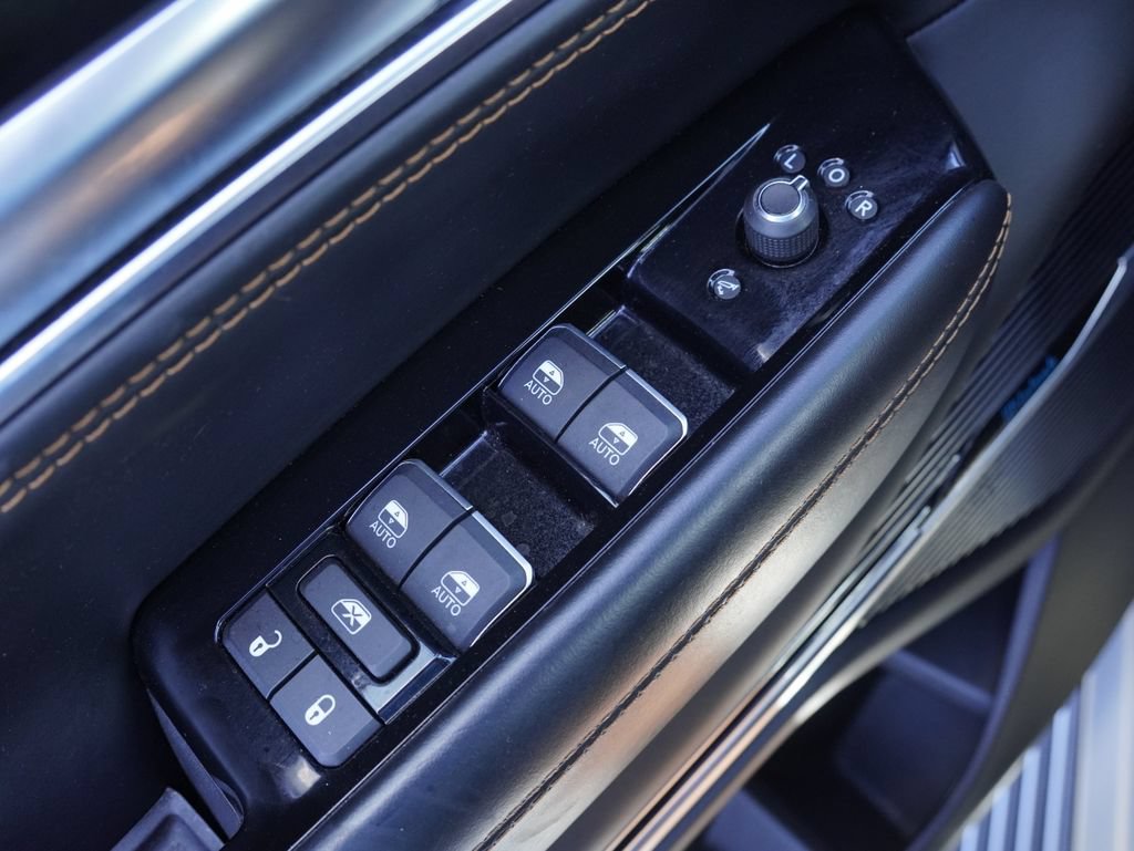 Certified 2024 Jeep Grand Wagoneer L Series III AWD/4WD image 14