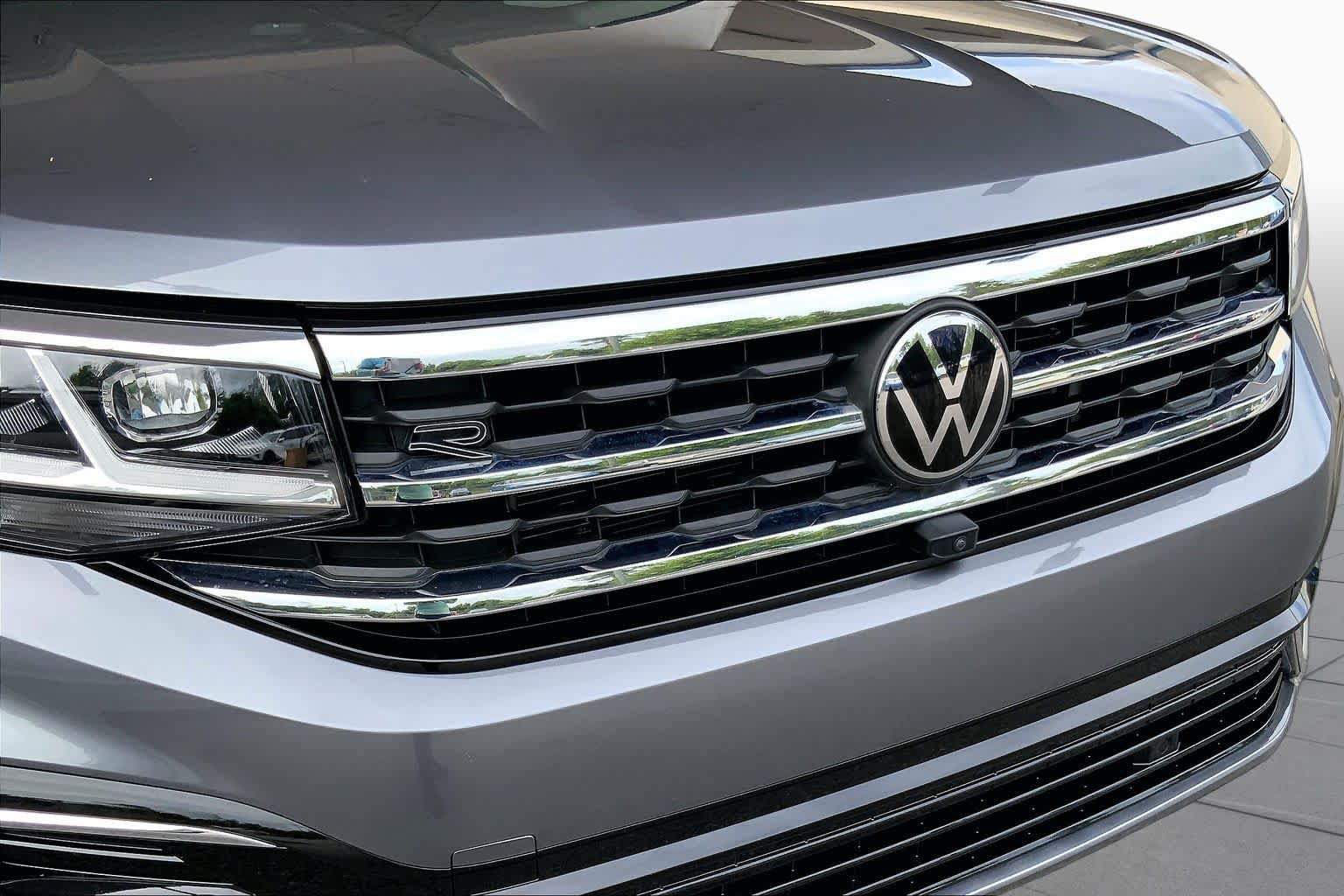 Used 2023 Volkswagen Atlas SEL Premium AWD/4WD image 30