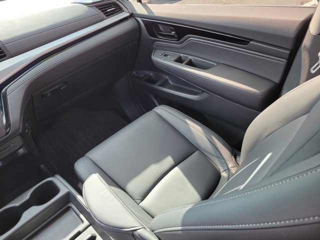 Used 2024 Honda Odyssey Touring image 4