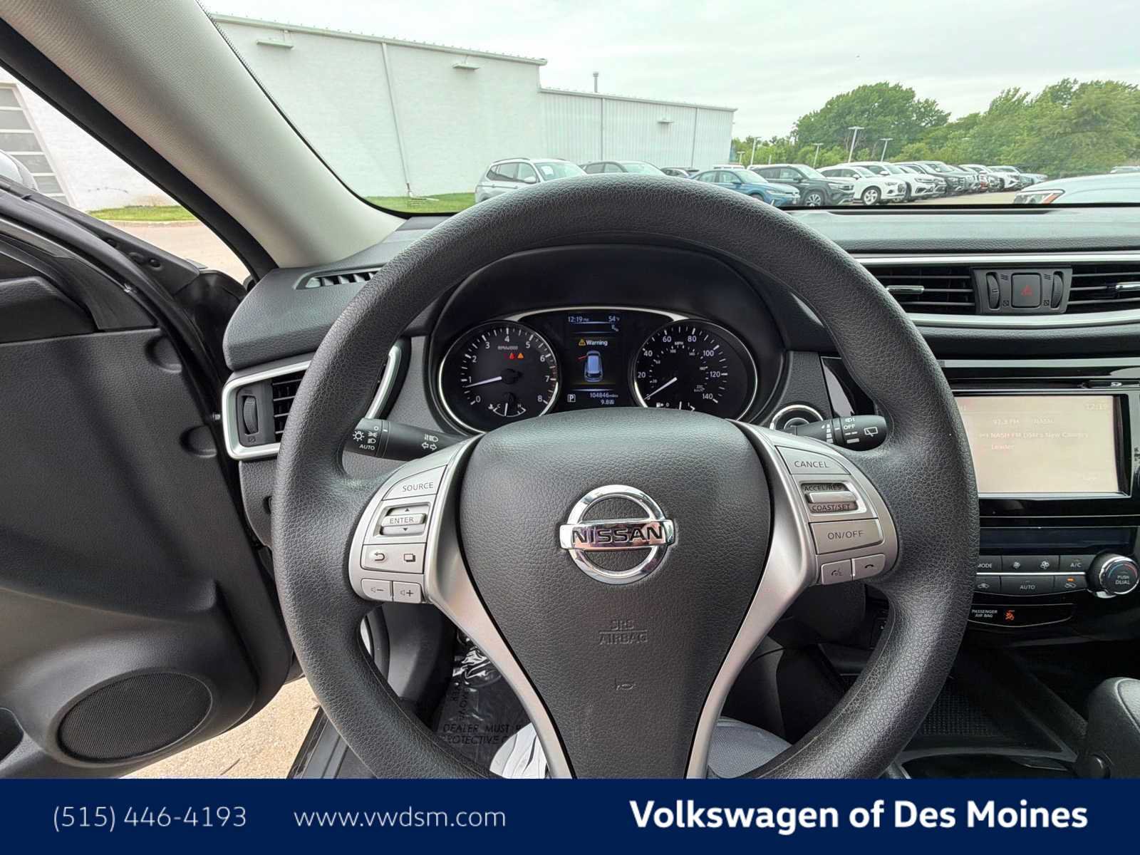 Used 2016 Nissan Rogue SV w/ SV Premium Package AWD/4WD image 15