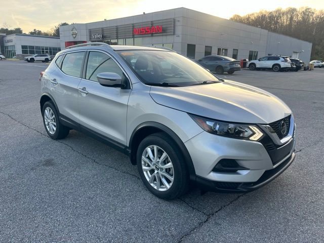 Used 2020 Nissan Rogue Sport SV image 1