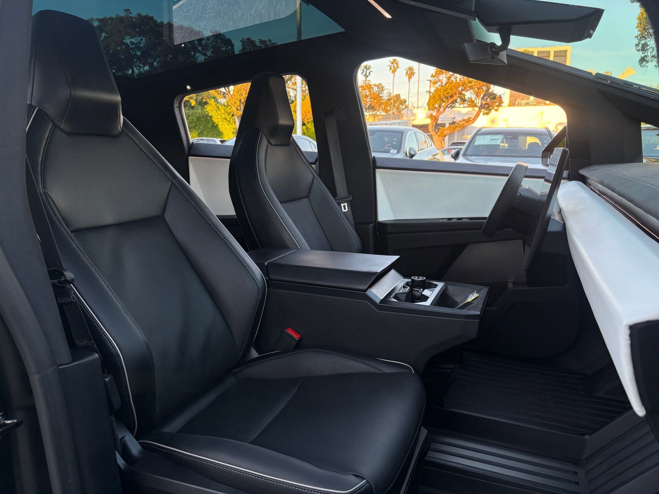 Used 2024 Tesla Cybertruck Cyberbeast image 19