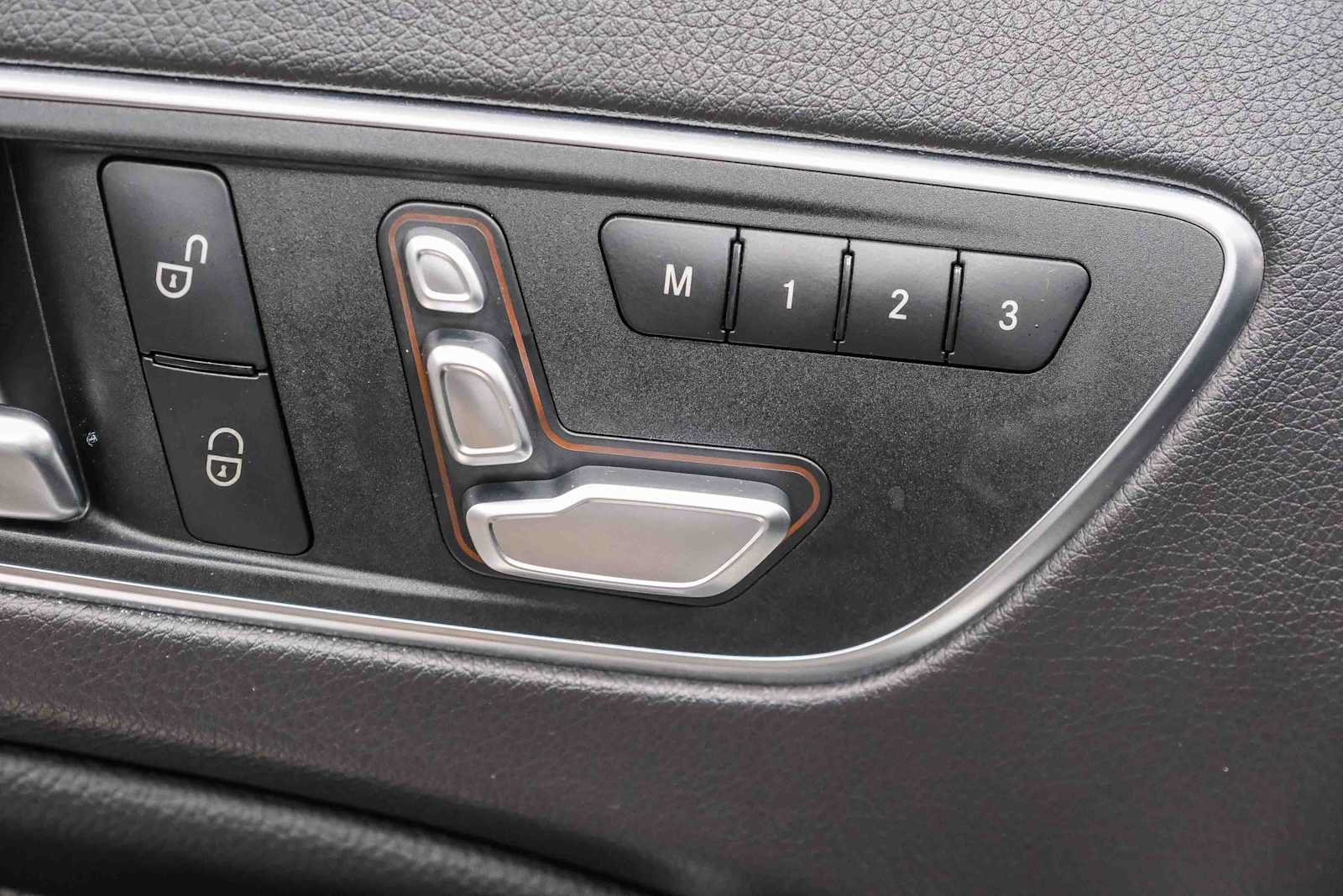 Certified 2020 Mercedes-Benz GLA 250 image 28
