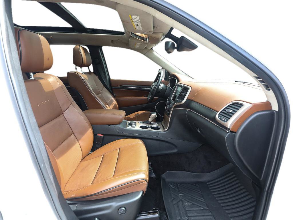 Used 2016 Jeep Grand Cherokee Summit AWD/4WD image 22