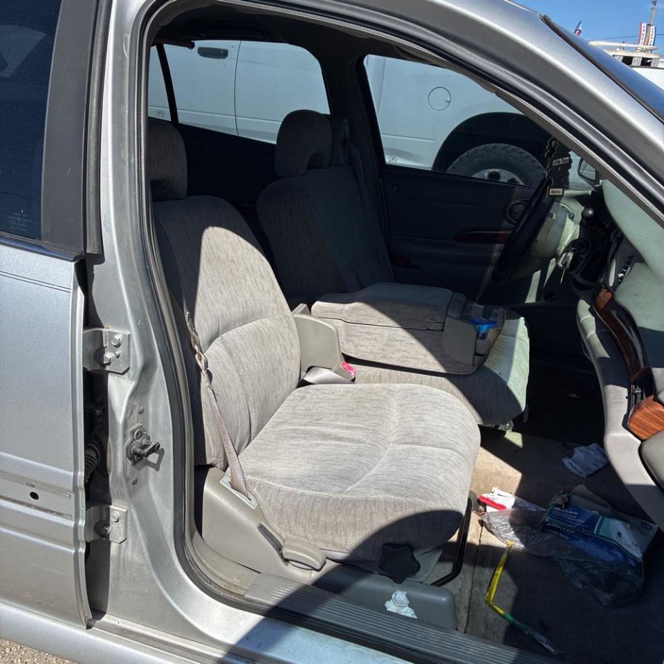 Used 2002 Buick Le Sabre Custom image 11