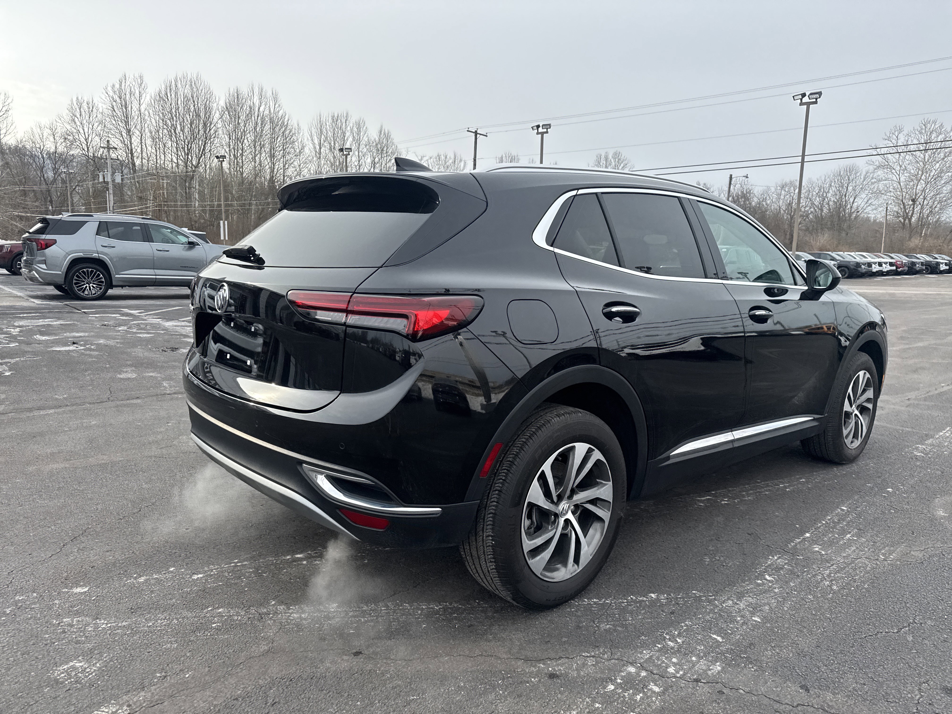 Used 2023 Buick Envision Essence image 3