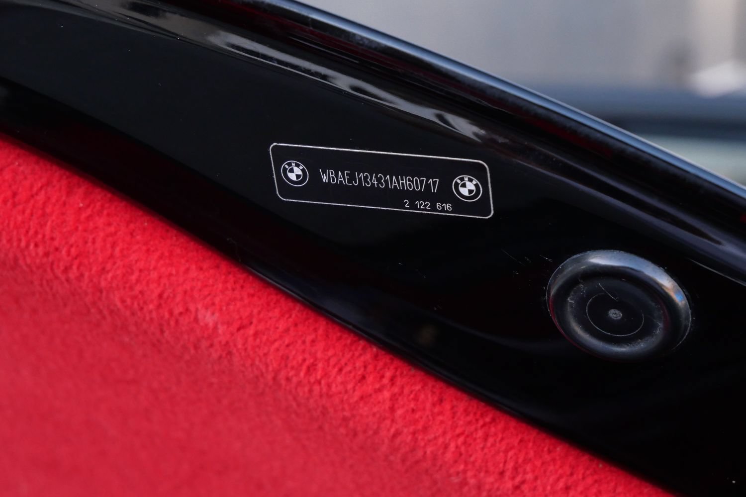Used 2001 BMW Z8 RWD image 90