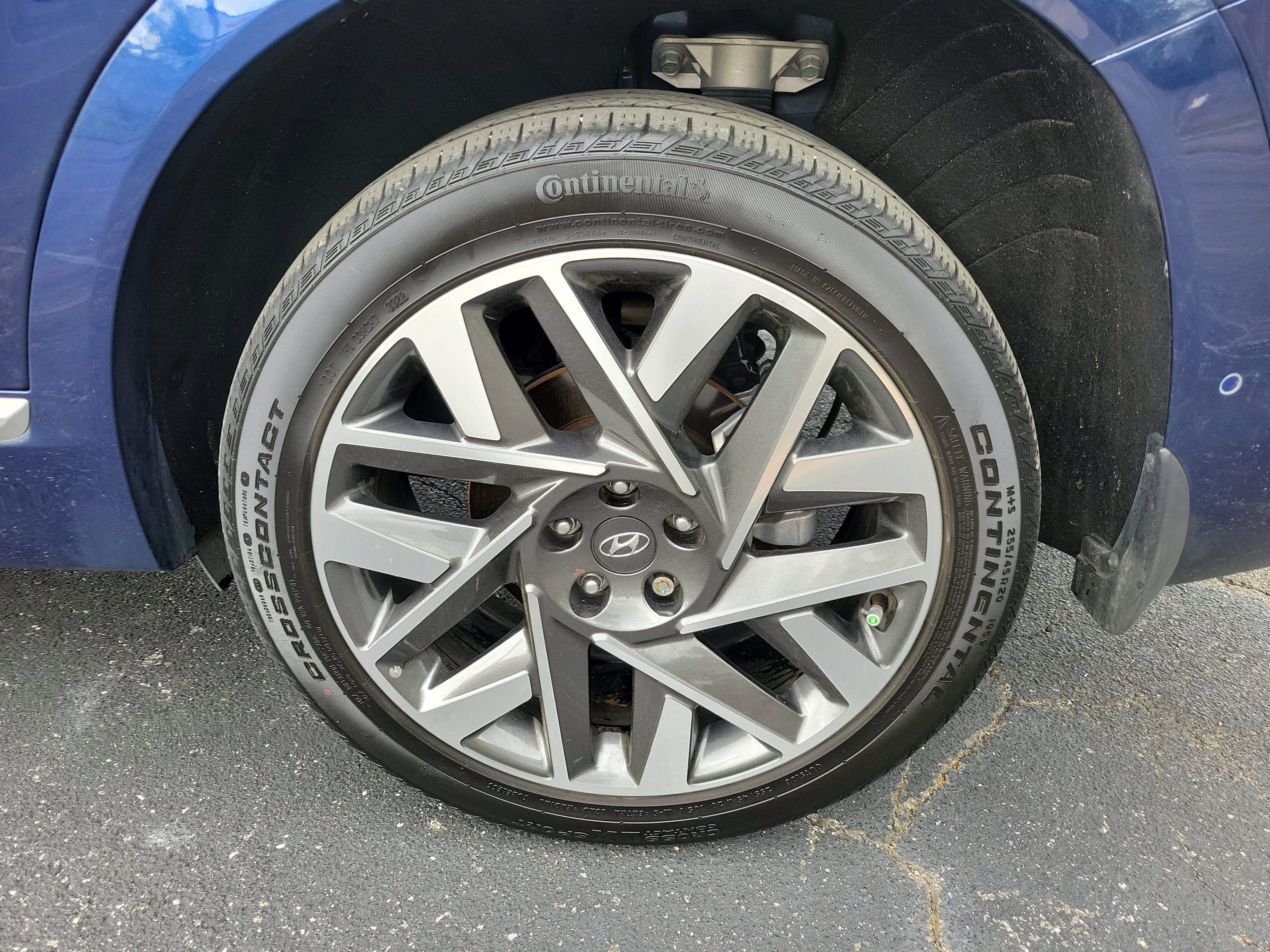 Used 2023 Hyundai Santa Fe Calligraphy w/ Cargo Package image 31