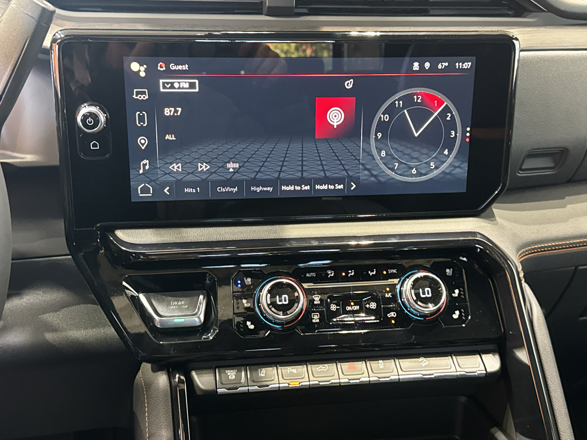 New 2026 GMC Sierra 2500 AT4 w/ AT4 Premium Plus Package AWD/4WD image 33