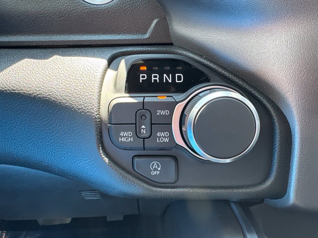 New 2026 RAM 1500 Express AWD/4WD image 14