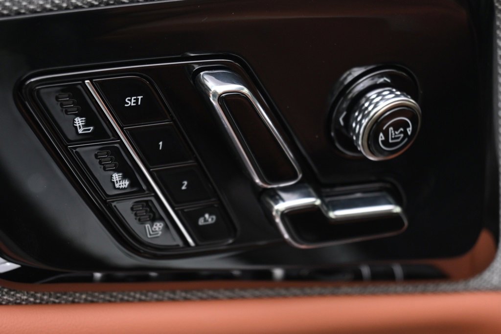 New 2026 Cadillac Optiq Sport 2 image 14