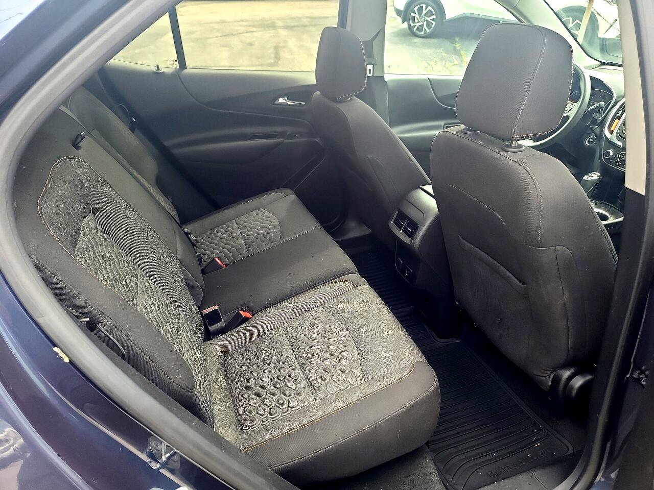 Used 2018 Chevrolet Equinox LT w/ Sun & Infotainment Package image 13