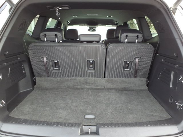 Used 2025 Buick Enclave Preferred FWD image 21