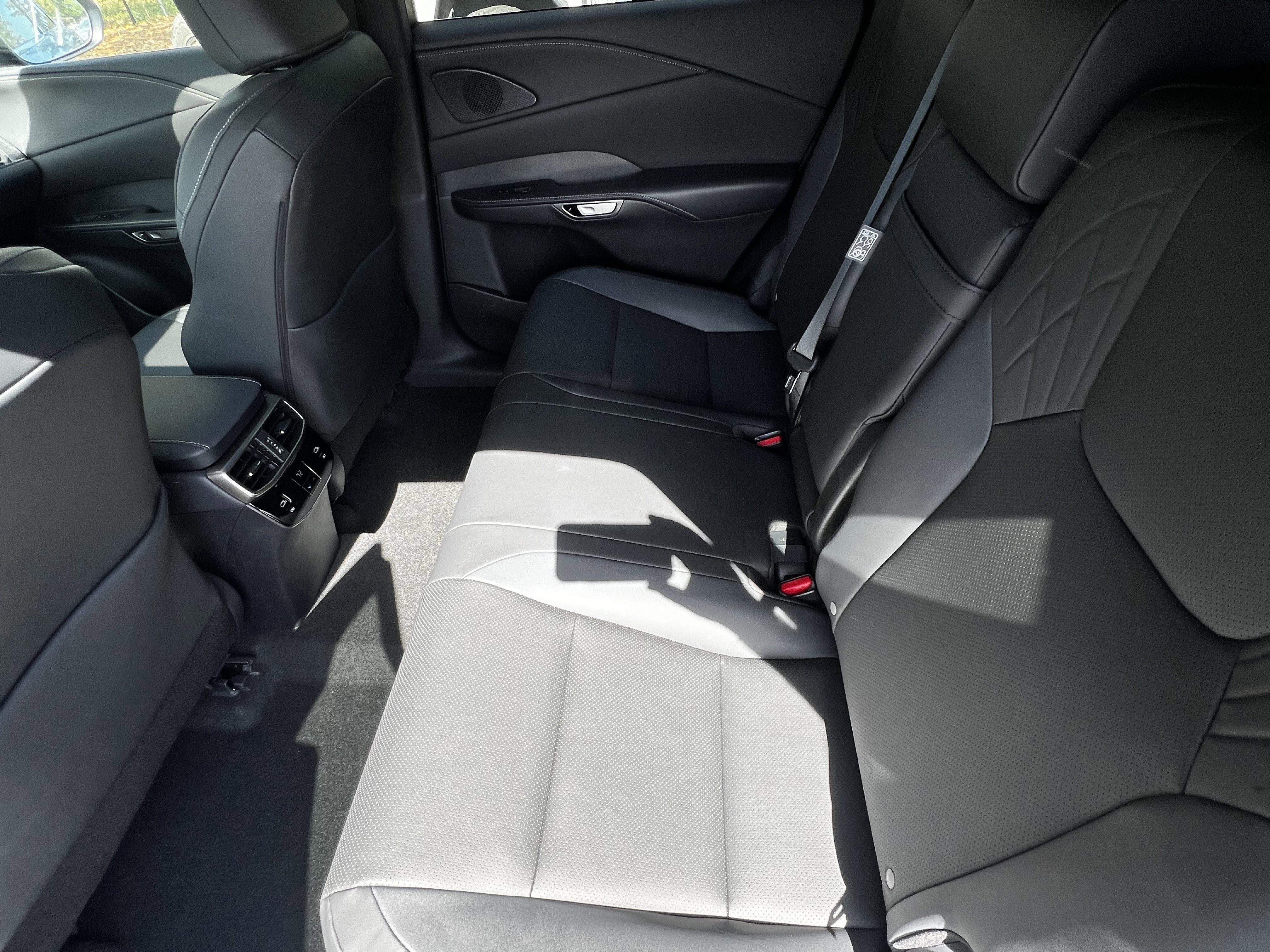 Used 2024 Lexus RX 350 Premium w/ Cold Area Package AWD/4WD image 30