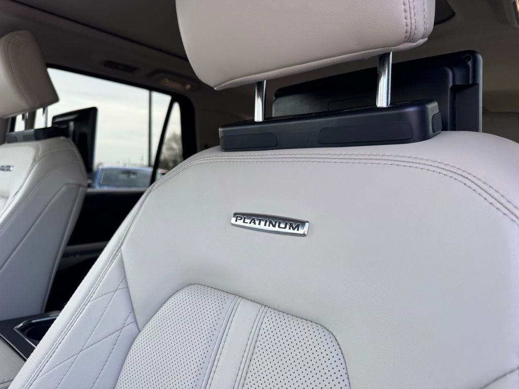 Used 2021 Ford Expedition Platinum image 25